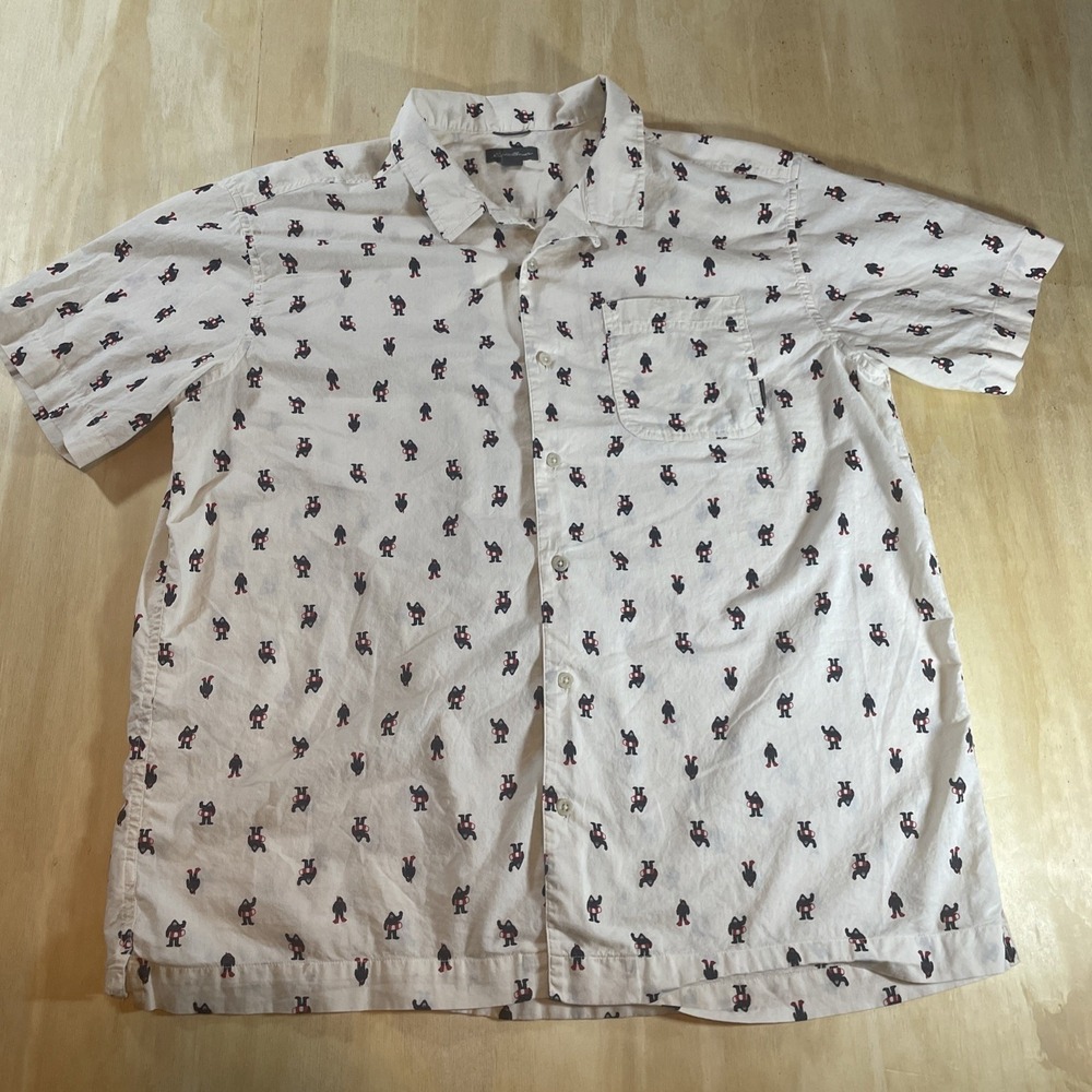 Eddie Bauer Mens TXL Bigfoot Sasquatch Swimming Print Short Sleeve Button Shirt